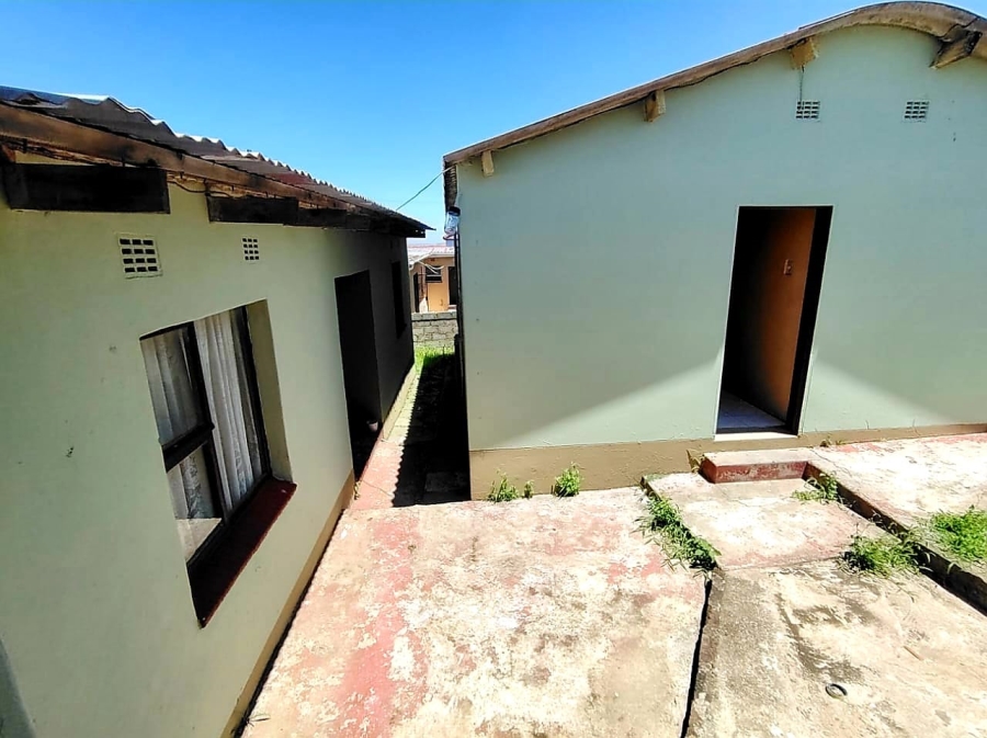 4 Bedroom Property for Sale in Mdantsane Nu 17 Eastern Cape